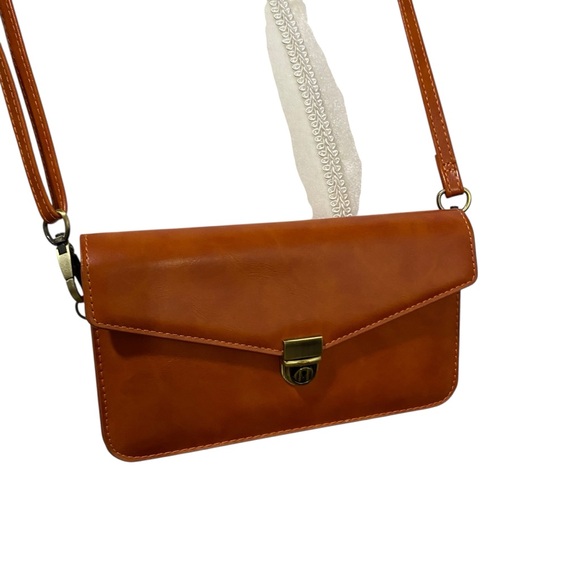 Classic Tan Crossbody Bag with Gold-Tone Lock Clutch Option Small - Picture 8 of 16